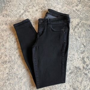 Black Skinny Jeans